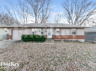 8607 Elm Ave, Raytown, MO 64138