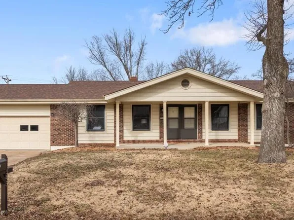 12345 Cape Cod Dr, Saint Louis, MO 63146