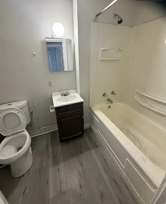 1 bed, $1,000 — Photo 2