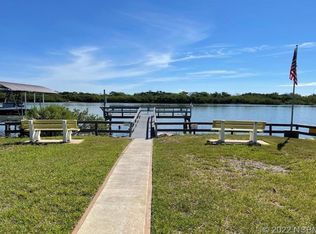 5 Kingfisher Ln, Edgewater, FL 32141