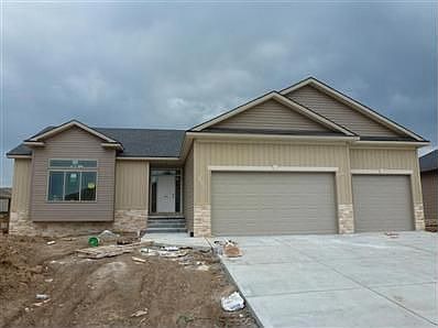 1st image of 2831 Valley Stream Dr