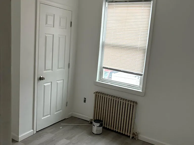 6380 Marsden St — Photo 10