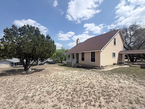 5th image of 146 Creekview