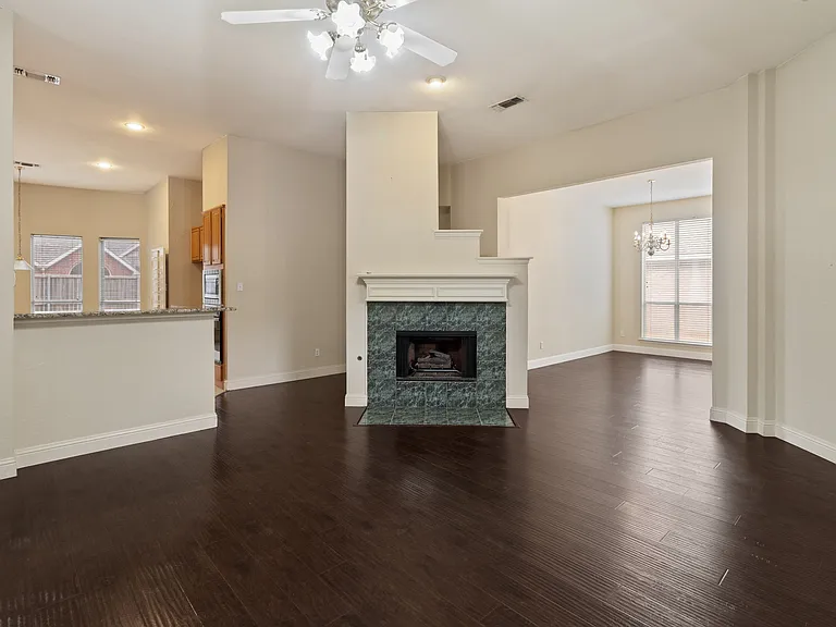 8804 Falcon View Dr — Photo 28