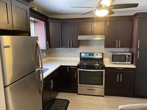 5th image of 193 Regis Dr Floor 1