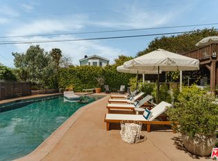 5635 S Chariton Ave, Los Angeles, CA 90056