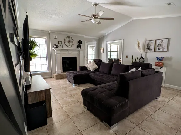 601 Antler Dr, Enterprise, AL 36330