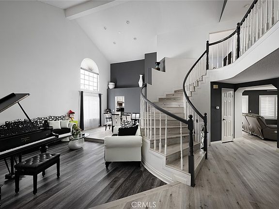 2nd image of 32056 Mill Stream Rd