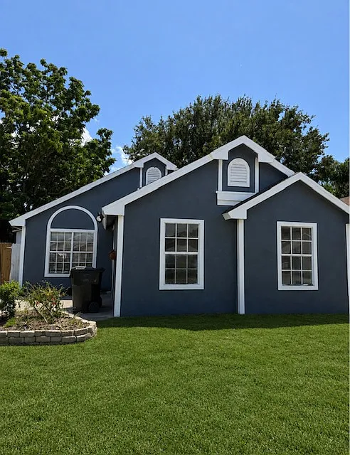 596 Swallow Ct