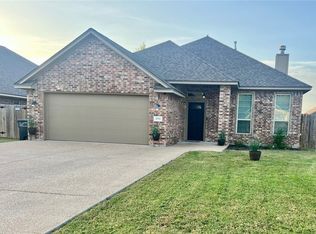 1014 Dove Run Trl, College Station, TX 77845