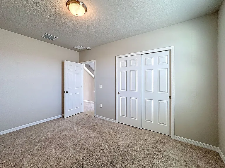 5251 Meredrew Ln — Photo 40