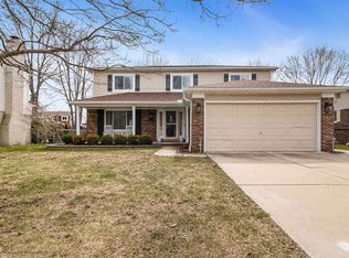 43135 Calais Ct, Canton, MI 48187