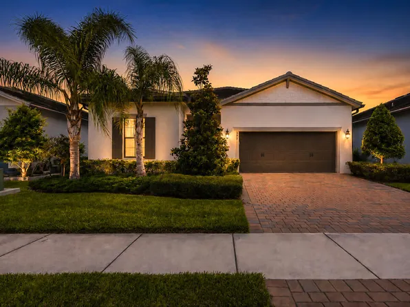 599 SE Villandry Way, Port St Lucie, FL 34984