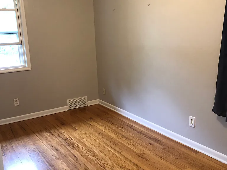 2128 S 46th Ave — Photo 15