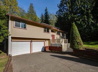 1090 Cedar Hills Ave, Bellingham, WA 98229