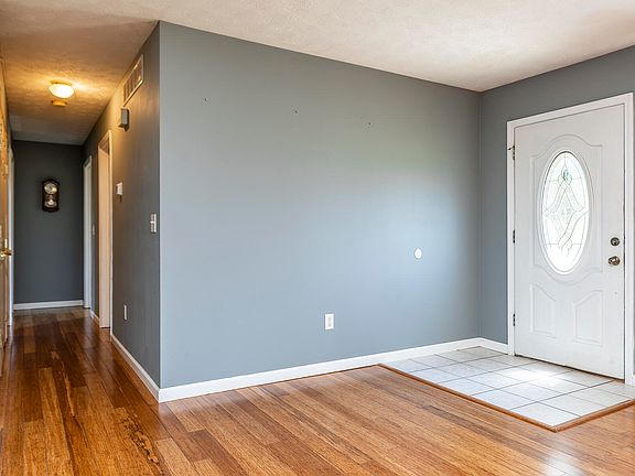 5th image of 5012 Bob White Dr