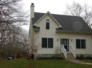 254 North Rd, Hopkinton, RI 02833