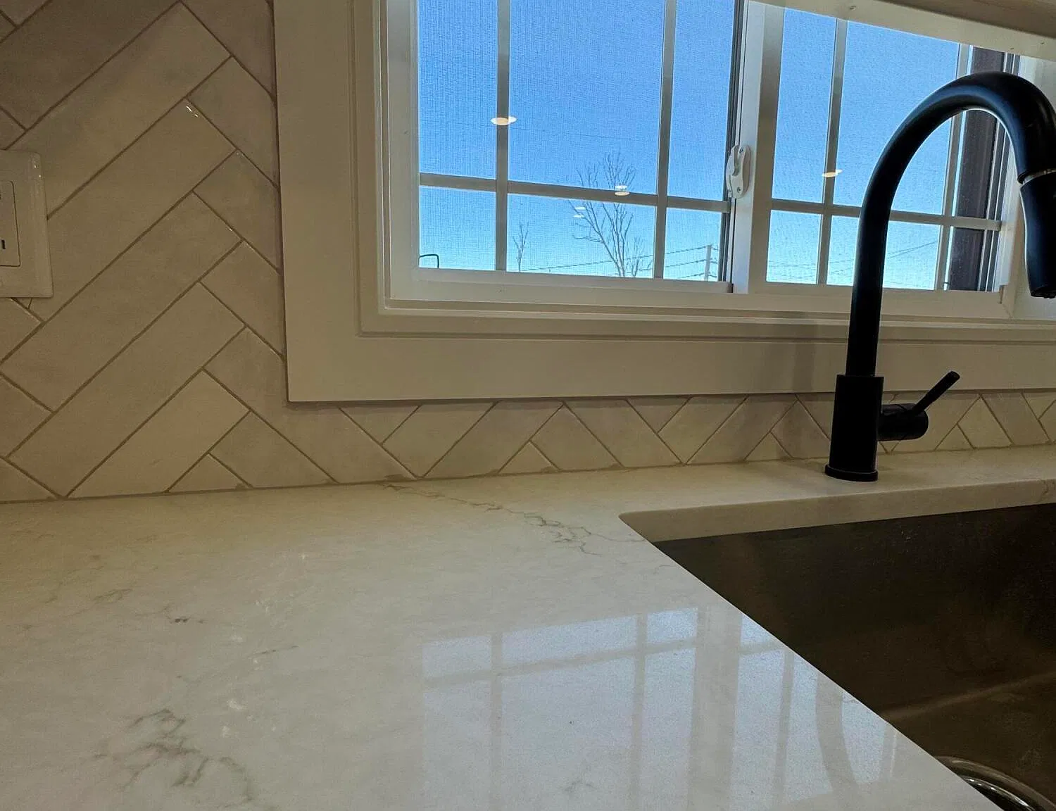 2 bed, 1.0 bath, 1200 sqft, $2,000 — Photo 4