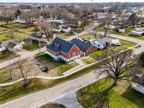 206 N Main Street, Rogersville, MO 65742
