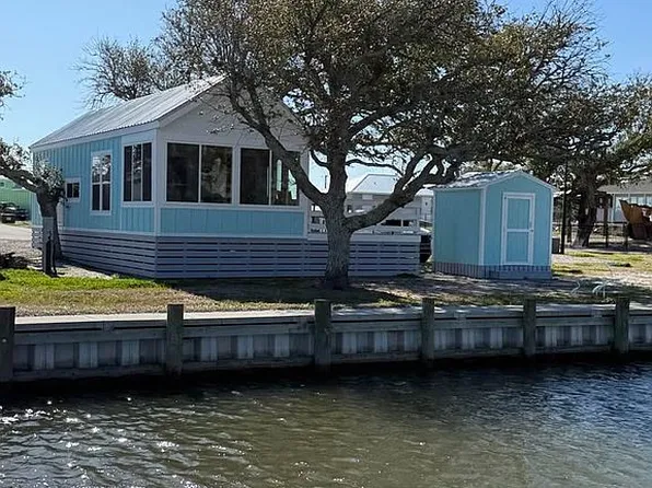 1001 Morris Marina Rd #21, Atlantic, NC 28511