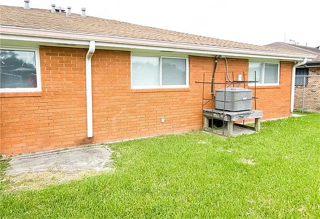4819 Francis Dr — Photo 26