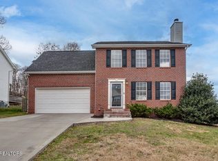 1296 Emerald Forest Ln, Powell, TN 37849
