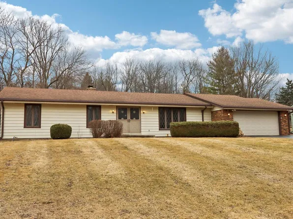 W214N10470 Oak LANE, Germantown, WI 53022