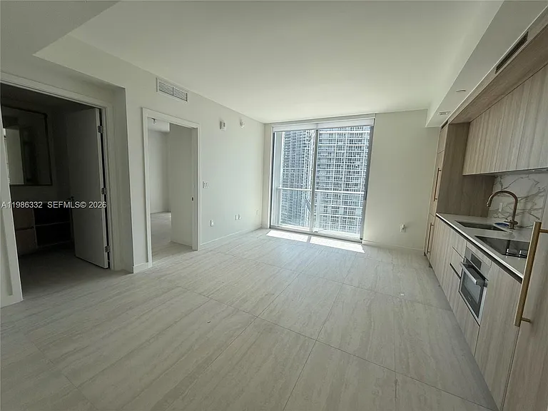 77 SE 5th St #2015 — Photo 4