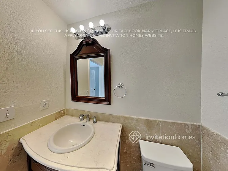 6340 NW 77th Ct — Photo 20