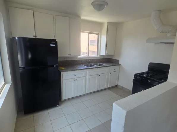 9553 Compton Ave Suite 3, Los Angeles, CA 90002