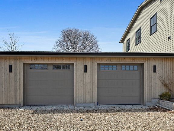 5th image of 51 Fox Hill Rd