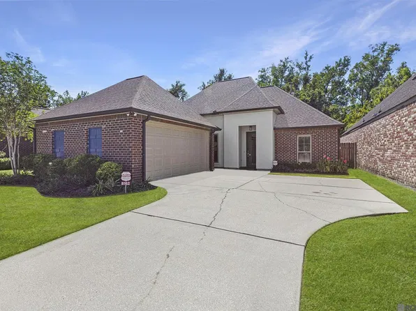 8162 Seville Ct, Baton Rouge, LA 70820