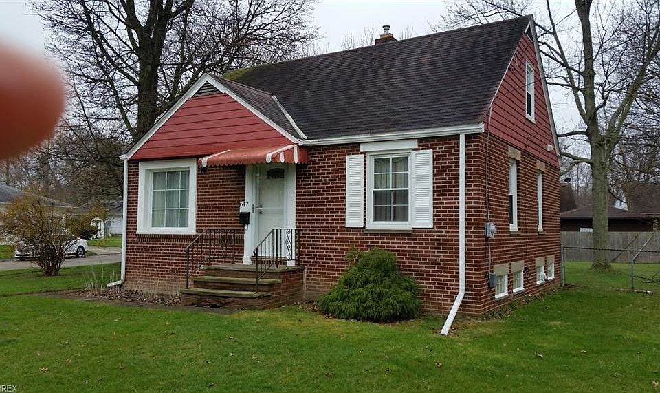 1st image of 647 E Broad St