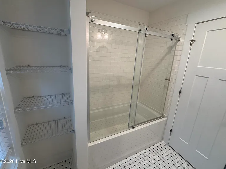 100 Jefferson St — Photo 25