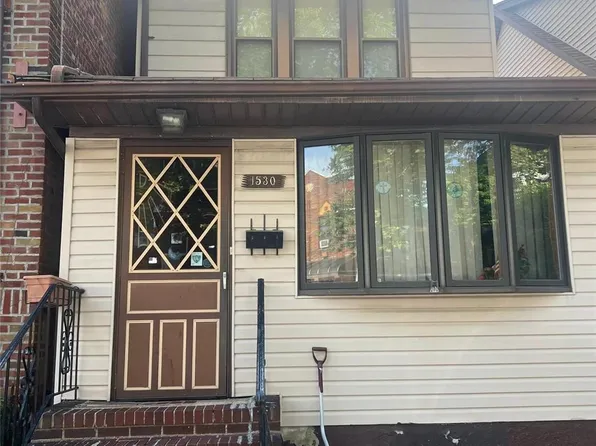 1530 W 4th Street, Brooklyn, NY 11204