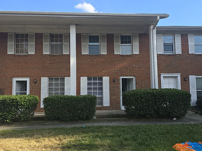 1307 W Meadowview Rd #F — Photo 3