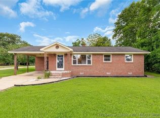 77 Hiawatha Rd, Pembroke, NC 28372