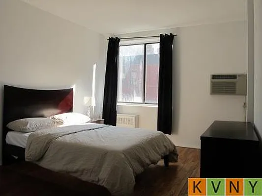 Rented by KVNY Soho | media 55