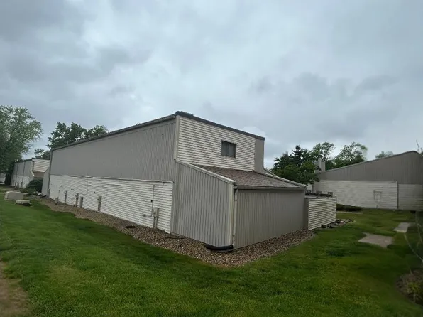6831 N Frostwood Pkwy #D29, Peoria, IL 61615