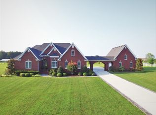 1189 Robinson Rd, Manchester, TN 37355