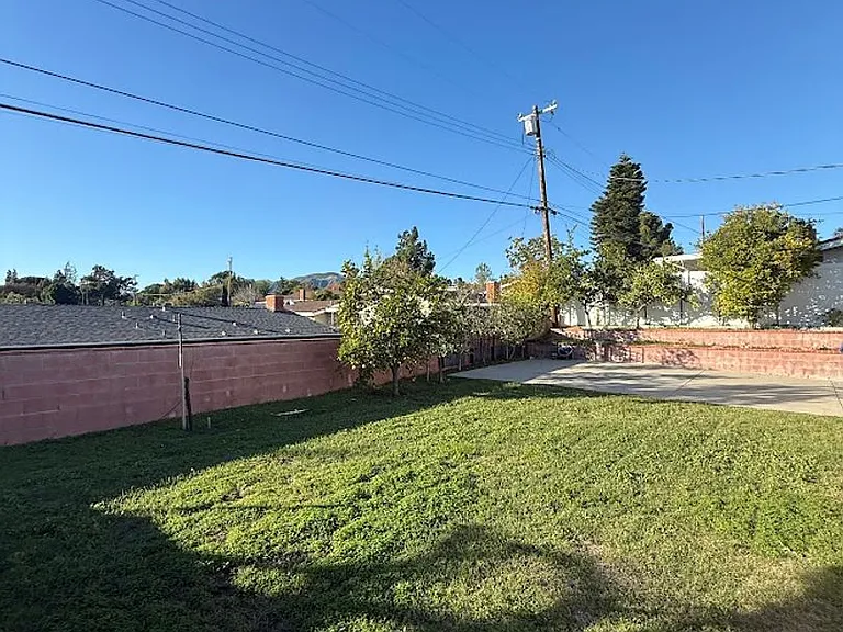 11725 Monogram Ave — Photo 40