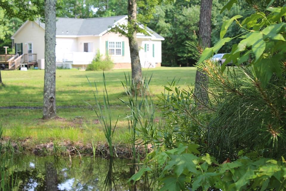 2nd image of 8000 Graves Landing Rd