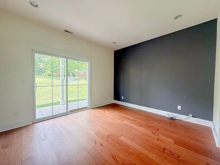 208 Allison Way — Photo 11