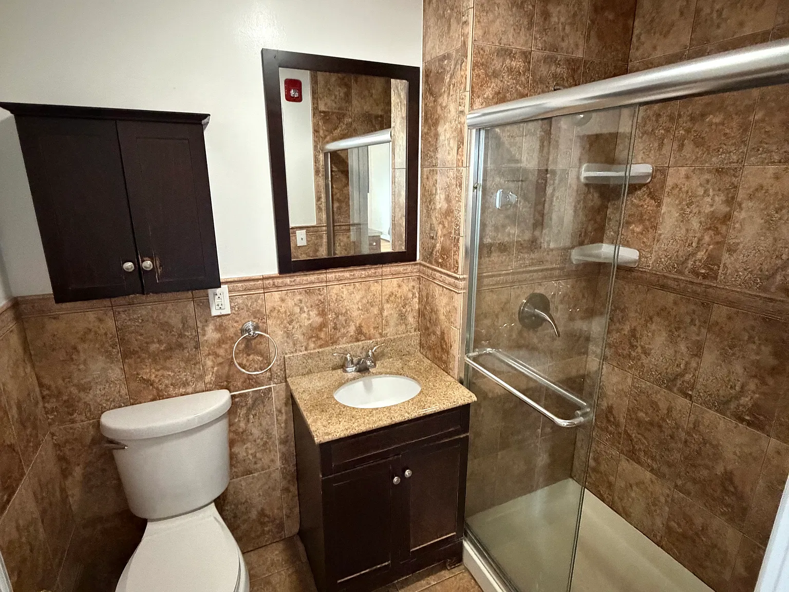 1 bed, 700 sqft, $1,700 — Photo 2