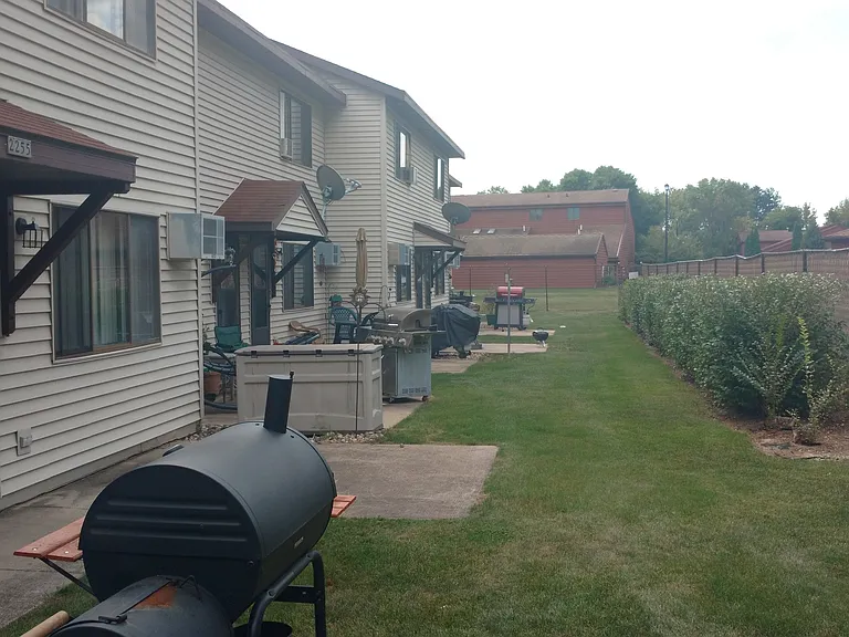 Cedar Creek Apartments-Oshkosh — Photo 6