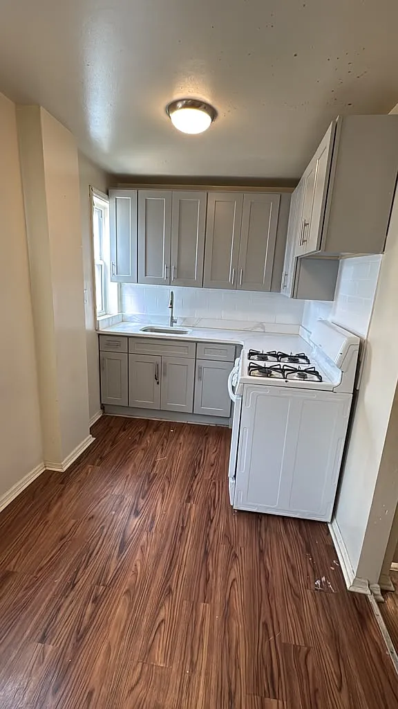 2 bed, $2,600 — Photo 1