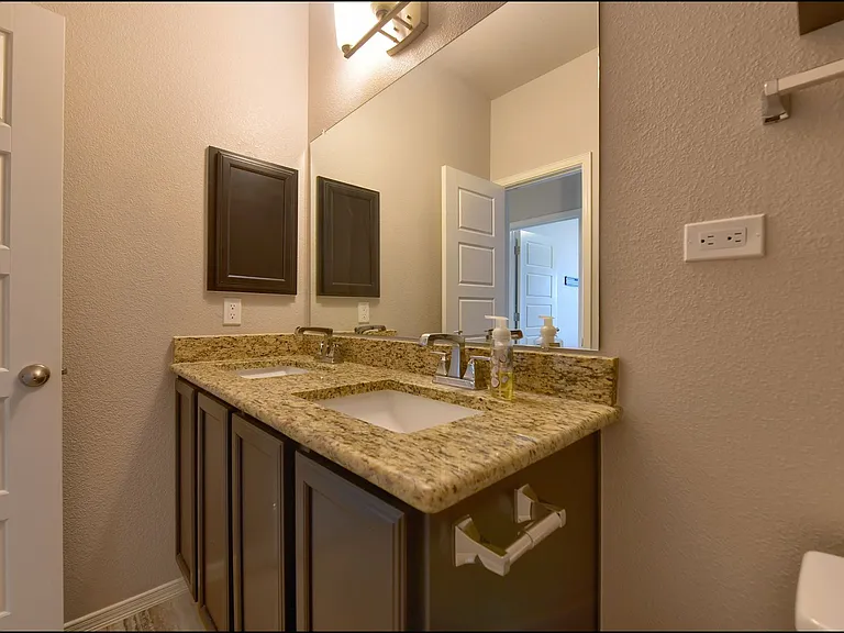 221 Jennice Cir — Photo 37
