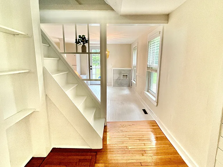 52 Old Dennett Rd — Photo 6