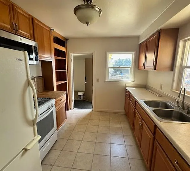 1184 Palm Ave — Photo 9