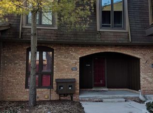 1094 Greenhills Dr, Ann Arbor, MI 48105